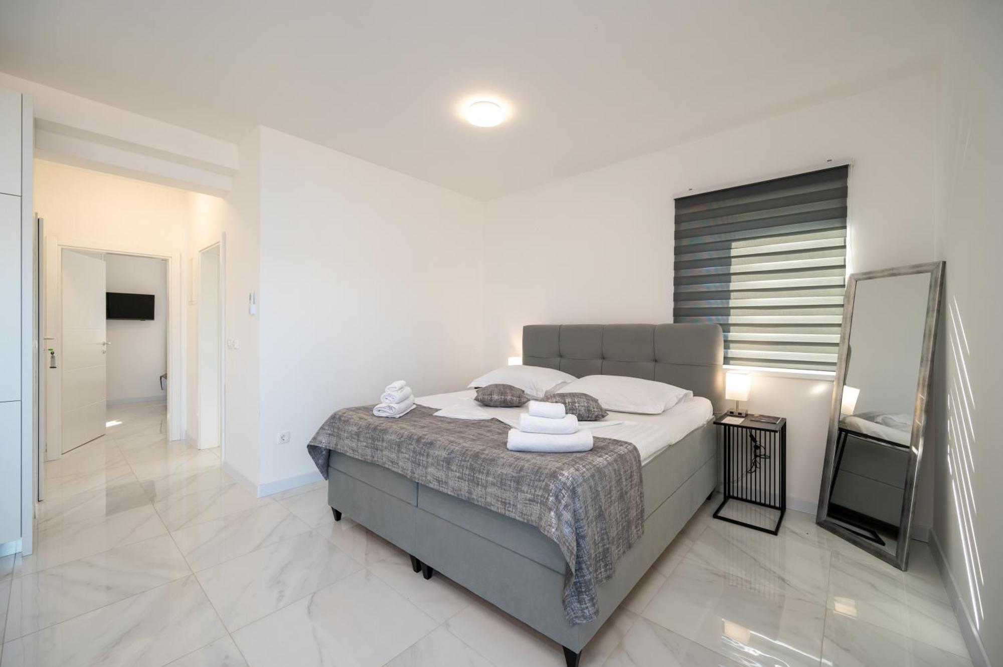 Apartments Filipo Τρογκίρ Εξωτερικό φωτογραφία
